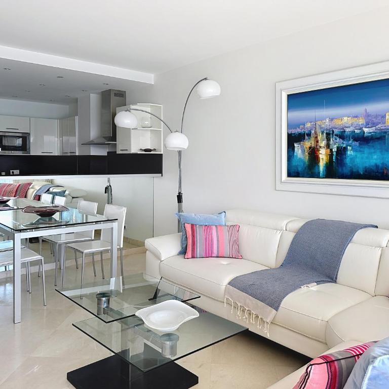 Beachfront 2-bedroom apartment with balcony - Appartement 2 Chambres avec Balcon et Vue sur la Mer - 10