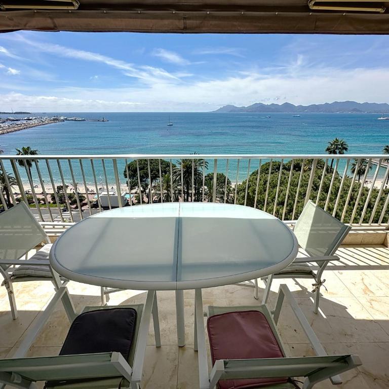 Beachfront 2-bedroom apartment with balcony - Appartement 2 Chambres avec Balcon et Vue sur la Mer - 16