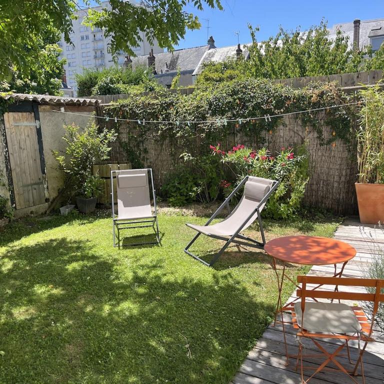 L'oasis - Maison familiale jardin - Gare à 5 min - Maison 4 Chambres - 22