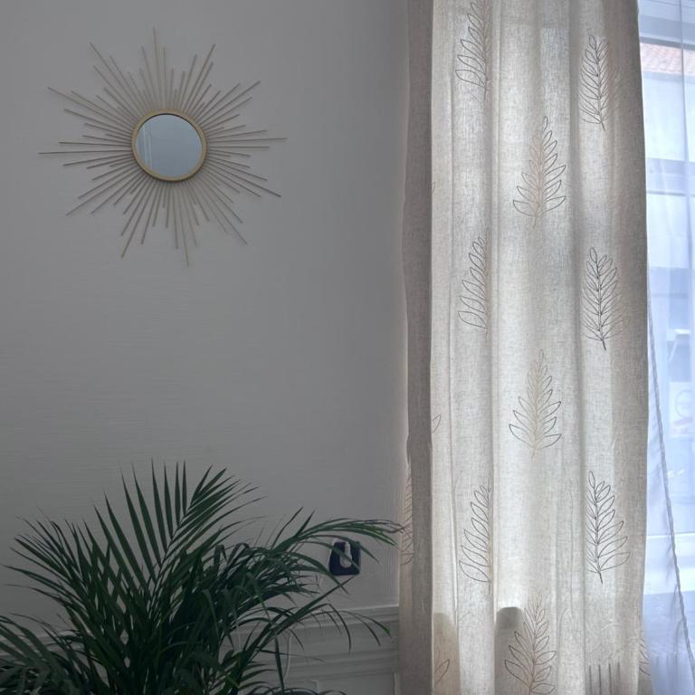 Larcadian - One-Bedroom Apartment - 8