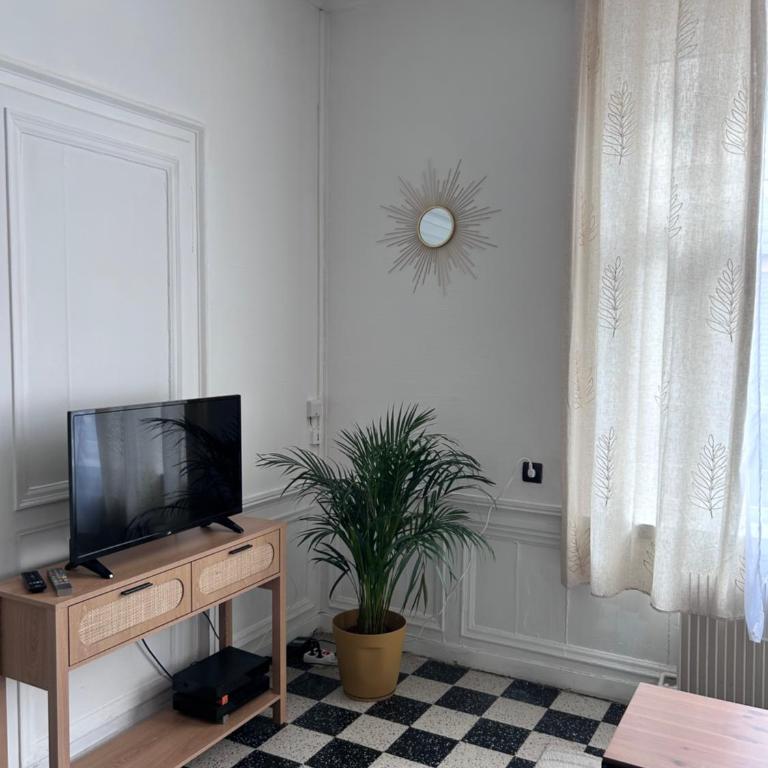 Larcadian - One-Bedroom Apartment - 13