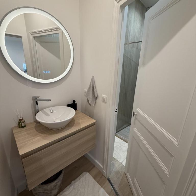 Peaceful Studio in the heart of Les Invalides - By Éditions Slim Paris - Appartement 1 Chambre - 5