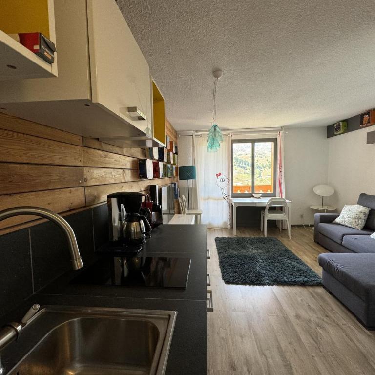 Résidence Carene - Appartement chaleureux · Proche des pistes · Vue pistes · Balcon MAE-3623 - Apartment - 1