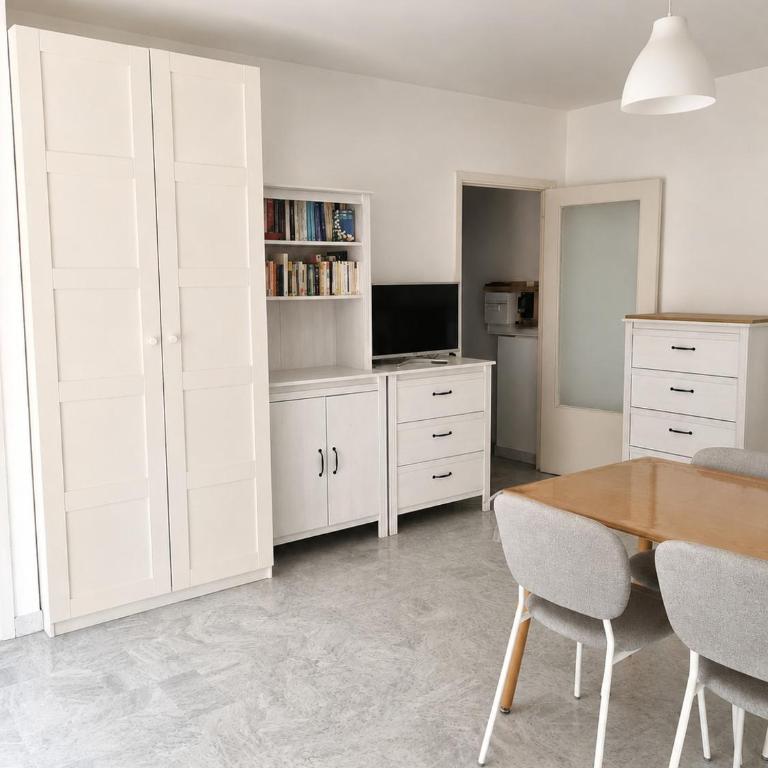 Studio avec balcon à 100m de la plage Menton Monaco - Apartment mit 1 Schlafzimmer - 3