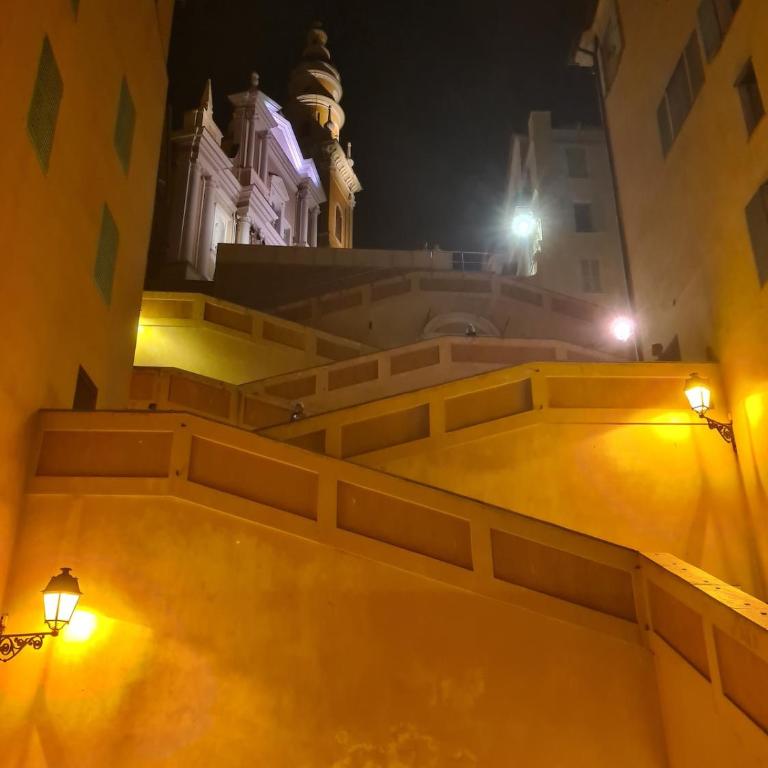 Studio avec balcon à 100m de la plage Menton Monaco - Apartment mit 1 Schlafzimmer - 22