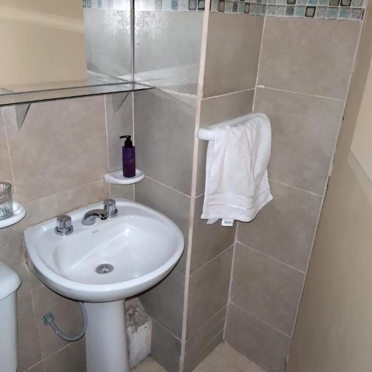 Departamento Barrio Colón - Two-Bedroom Apartment - 8