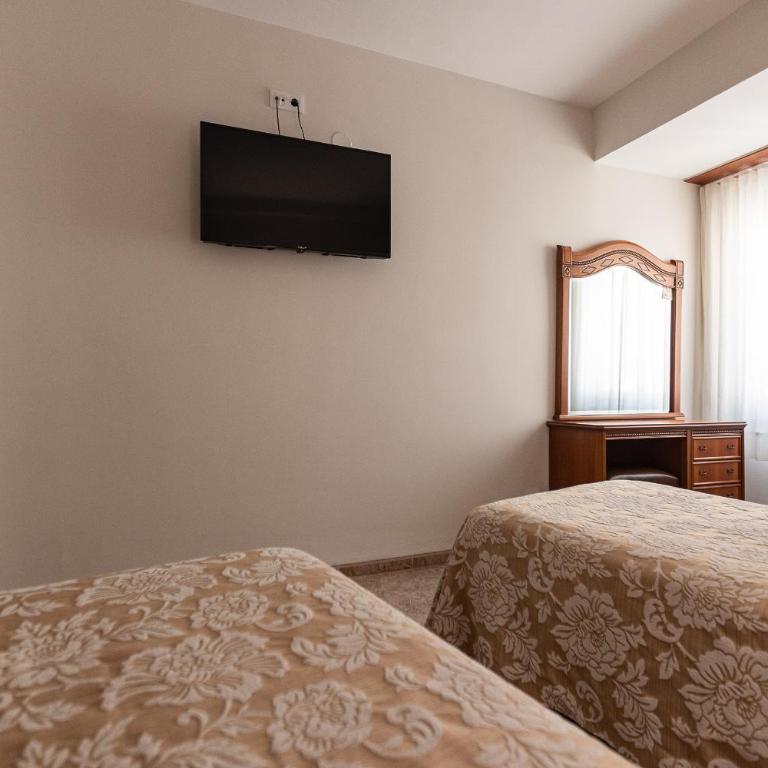 Hotel Riviera - Chambre Double Supérieure - 9