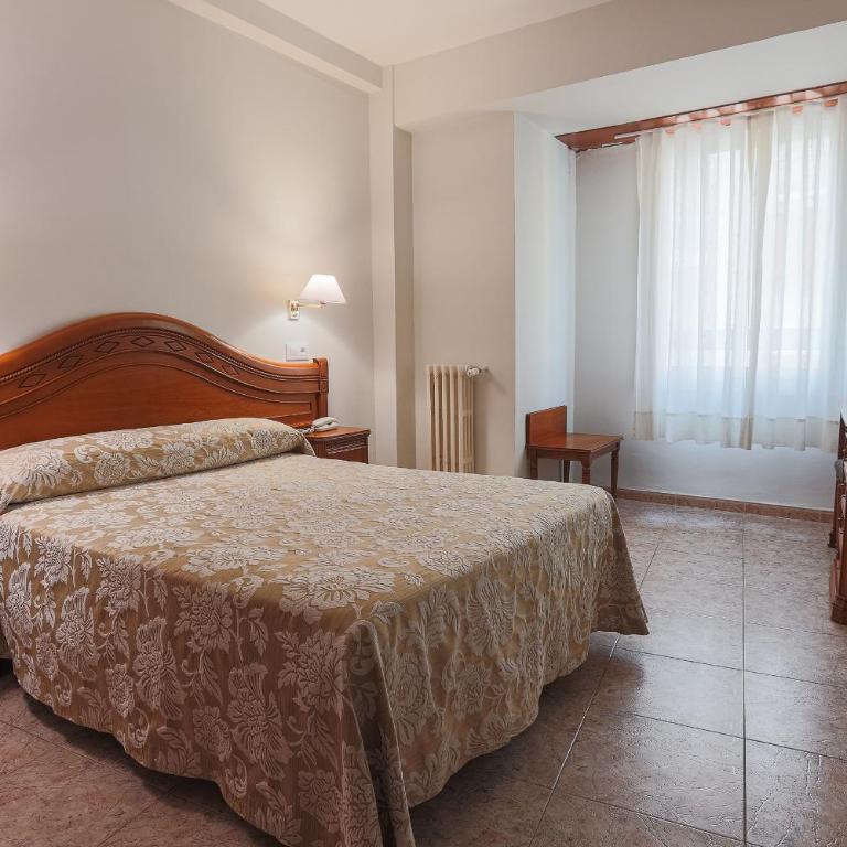 Hotel Riviera - Chambre Lit Queen-Size - 7