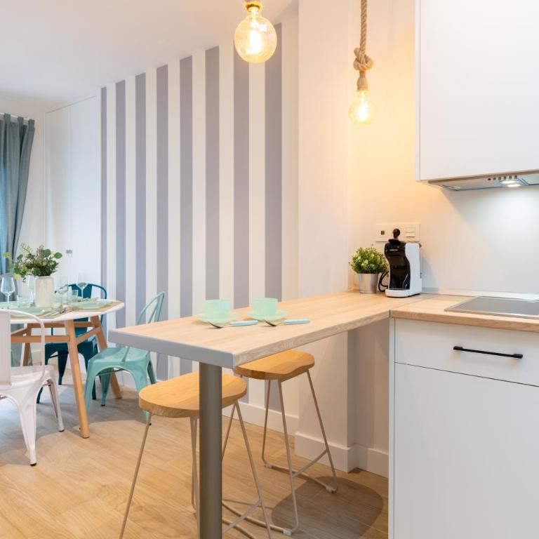 SevilleBnB Group- Santa Barbara Central Suites, Sevilla center - Apartamento con balcón - 3