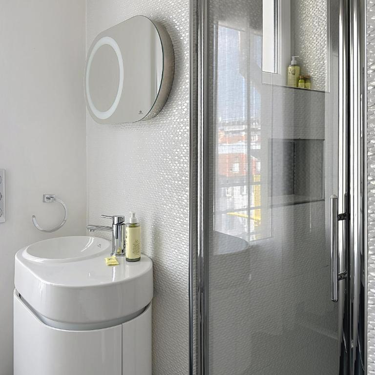 Stunning 2 bedroom flat with sea view on Croisette - Appartement - Vue sur Mer - 21