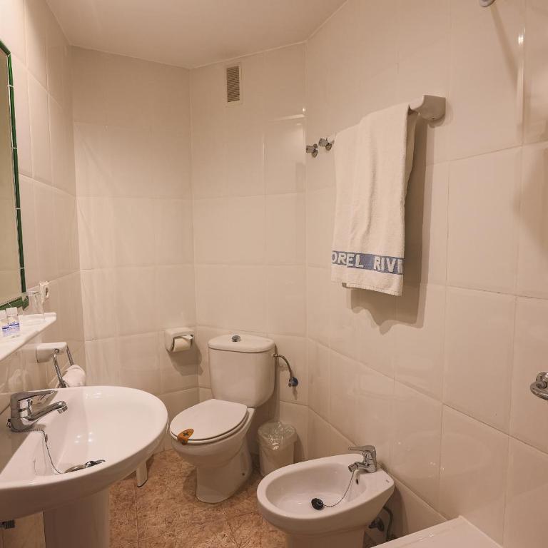 Hotel Riviera - Chambre Double ou Lits Jumeaux - 9