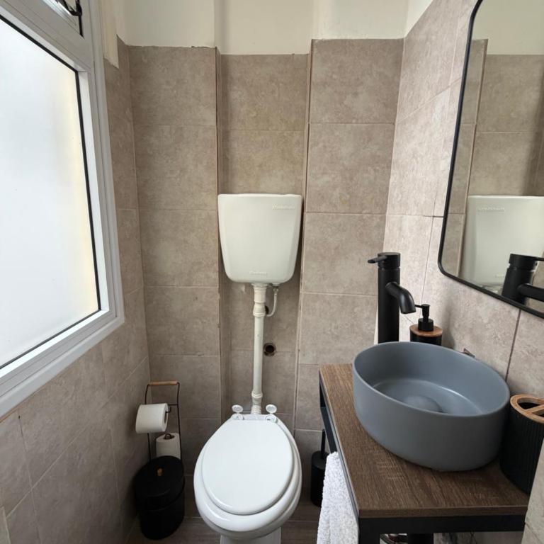 Departamento de 3 dormitorios amplio y luminoso en recoleta - Three-Bedroom Apartment - 24