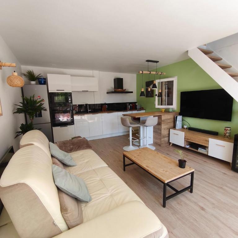 La Petite Maison Jacuzzi au son des cigales - Two-Bedroom Apartment - 6
