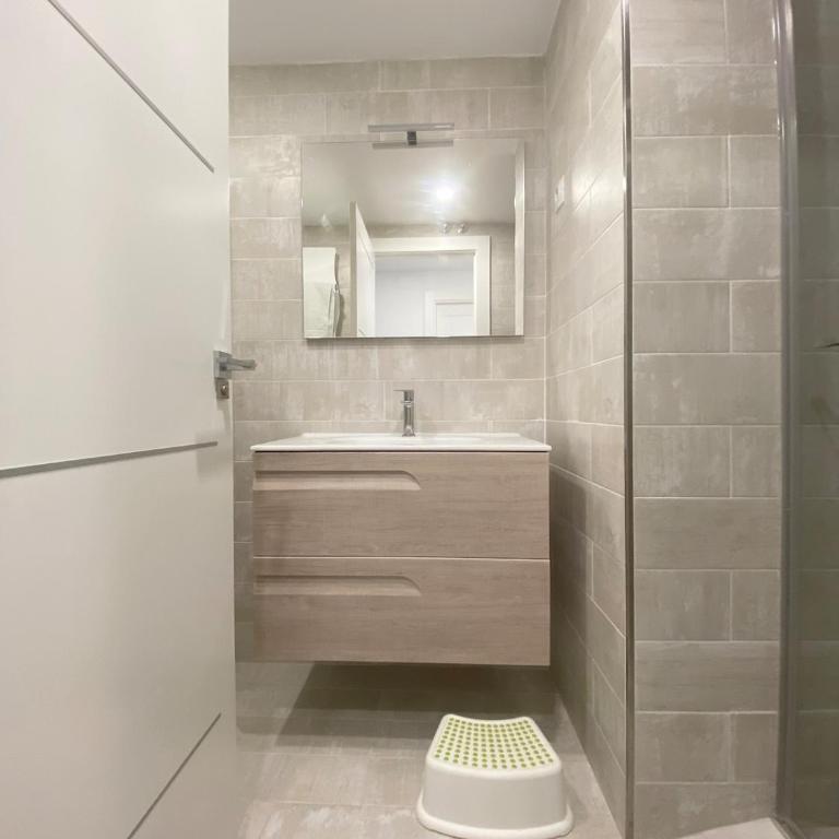 The Park Lounge - Elegant Live-Work Apartment by Park - Room #1713714001 - 40