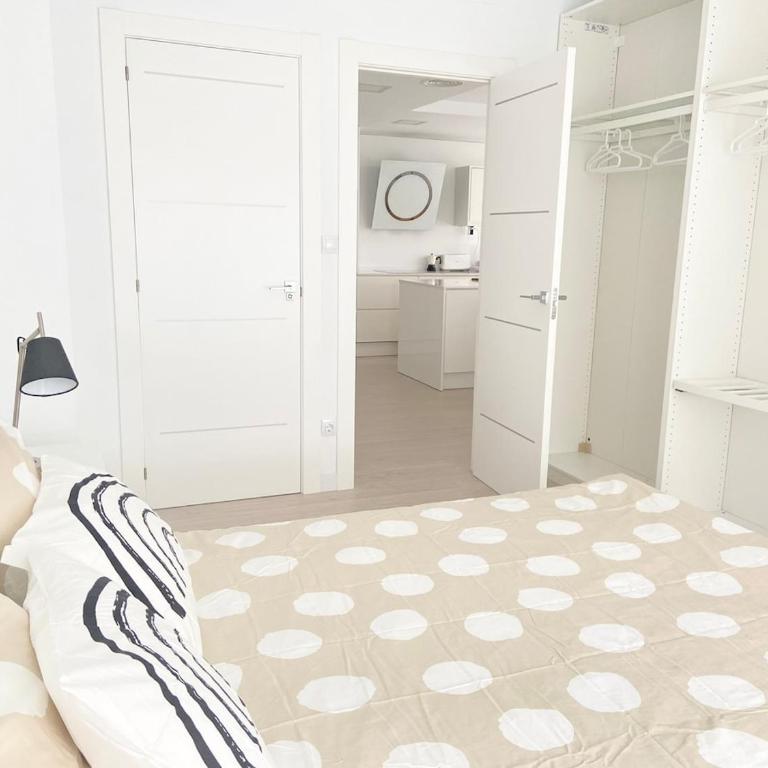 The Park Lounge - Elegant Live-Work Apartment by Park - Room #1713714001 - 20