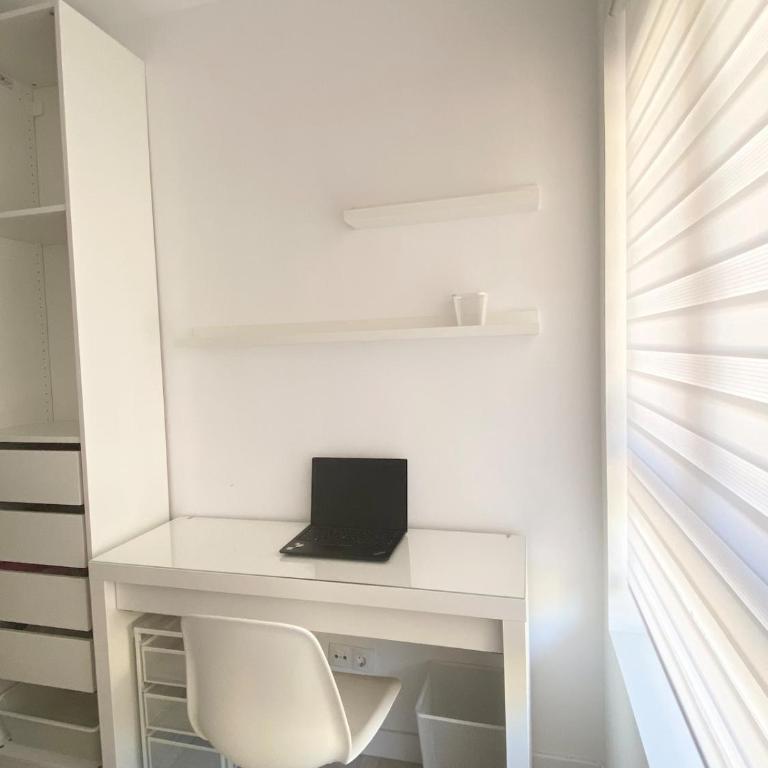 The Park Lounge - Elegant Live-Work Apartment by Park - Room #1713714001 - 19