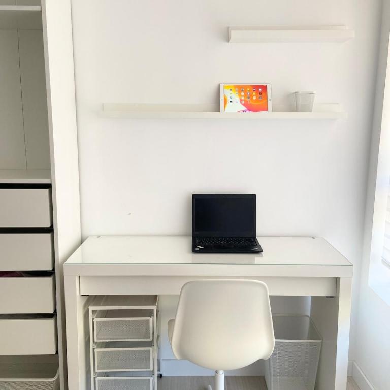 The Park Lounge - Elegant Live-Work Apartment by Park - Room #1713714001 - 18