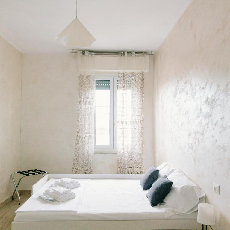 ALMA House Parma Università, FreeParking, Wi-Fi - Appartamento Deluxe con 2 Camere da Letto e Balcone - 20