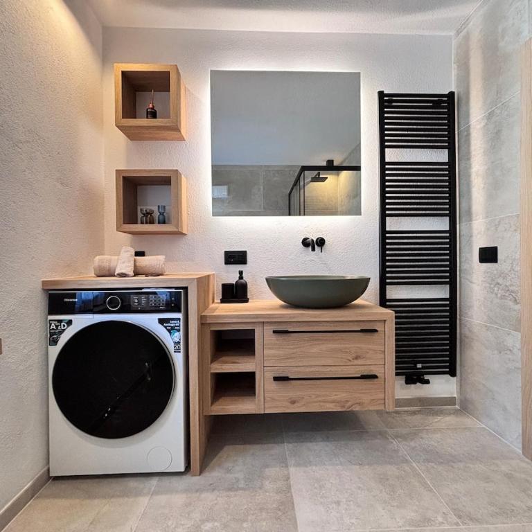 - Room #1713718701 - 29