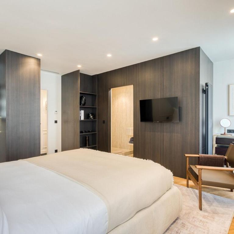  - Room #1713731301 - 5