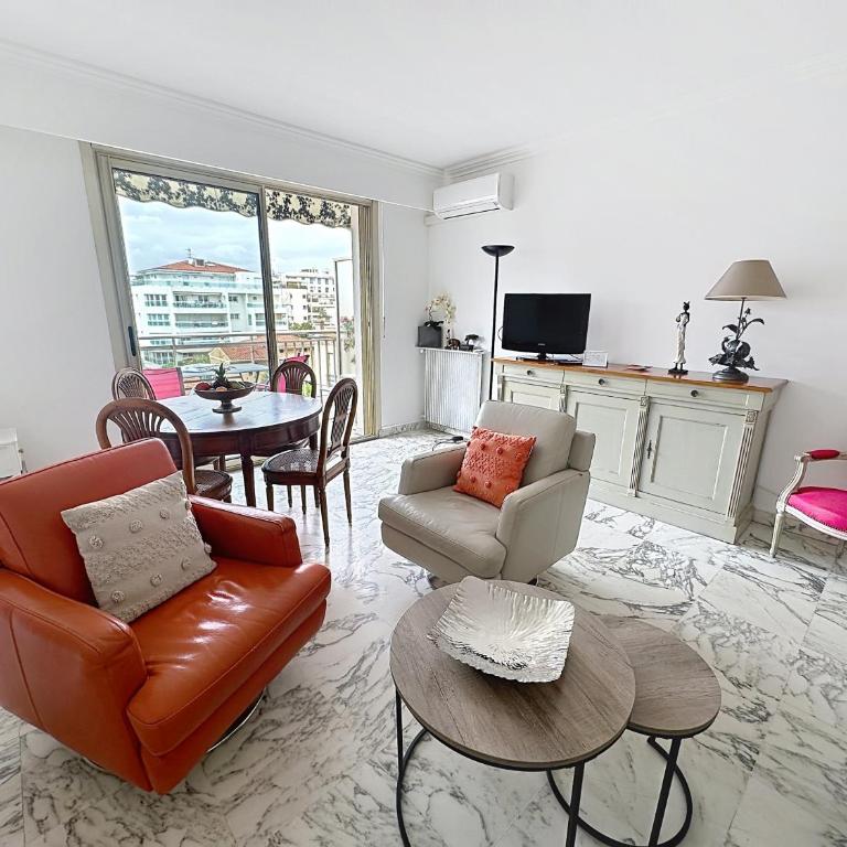 Cozy one bedroom apartment with balcony and parking - Appartement 1 Chambre avec Balcon - 1