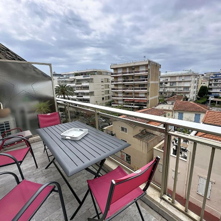 Cozy one bedroom apartment with balcony and parking - Appartement 1 Chambre avec Balcon - 5