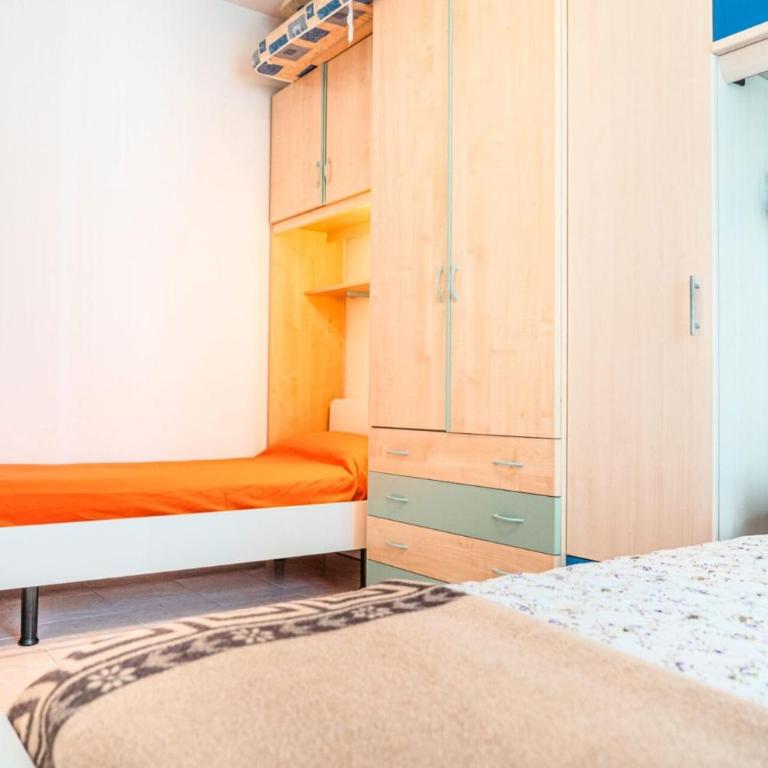 Cozy flat with pool access - Room #1713738401 - 4