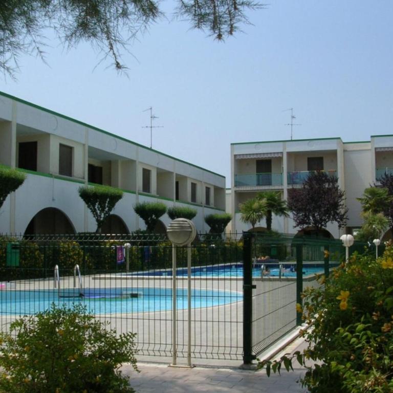 Cozy flat with pool access - Room #1713738401 - 13