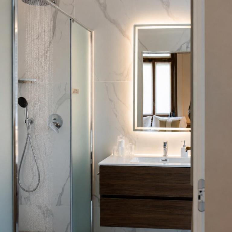  - Room #1713754601 - 35