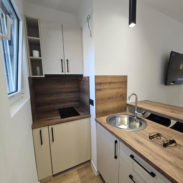 Apartmani Matković - Deluxe Studio - 7