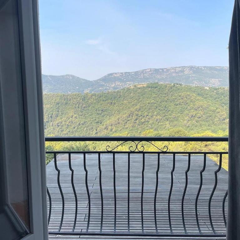 Petite maison entre la montagne et la mer ! - Maison 1 Chambre - 17