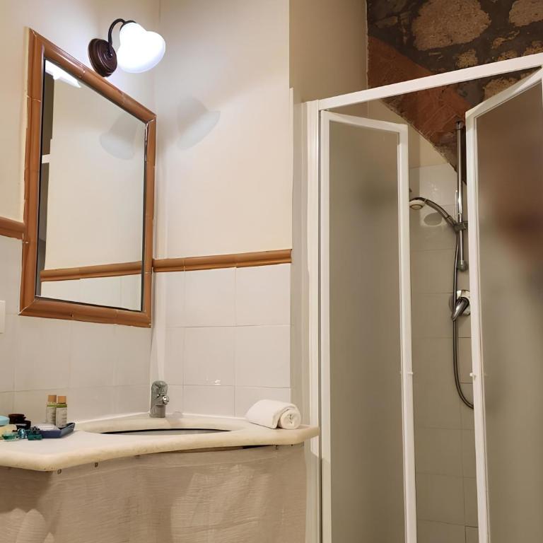 Borgo Il Castagno - Appartamento Deluxe con 2 Camere da Letto e Vista Giardino - 10