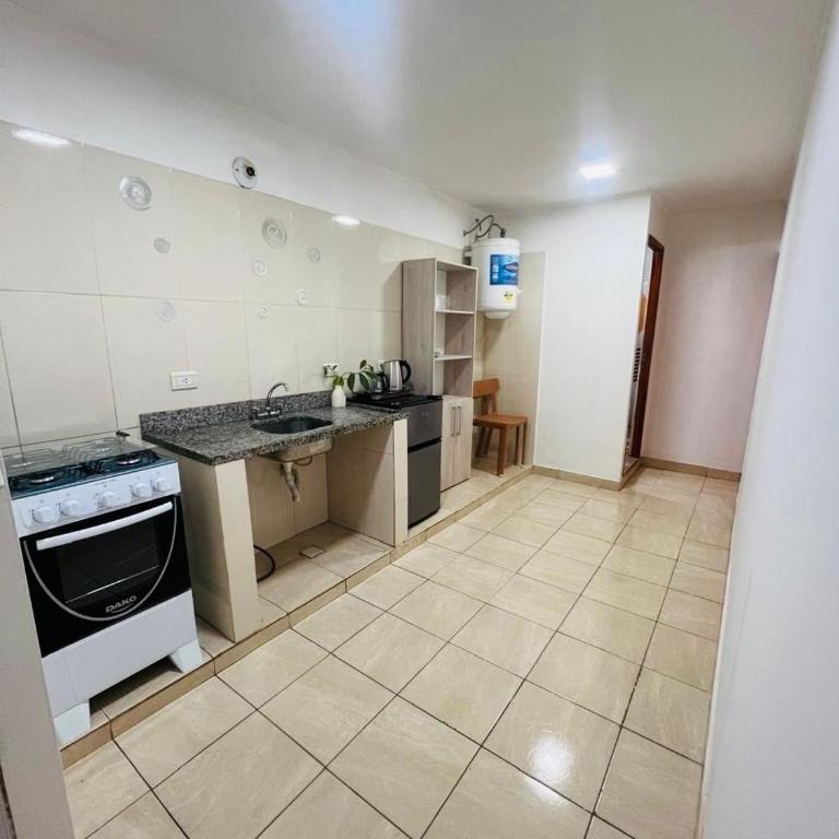  - Room #1713773001 - 12