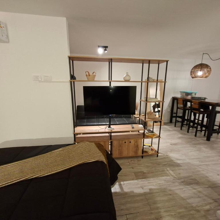 Dto Moderno monoambiete Córdoba - Room #1713779101 - 4
