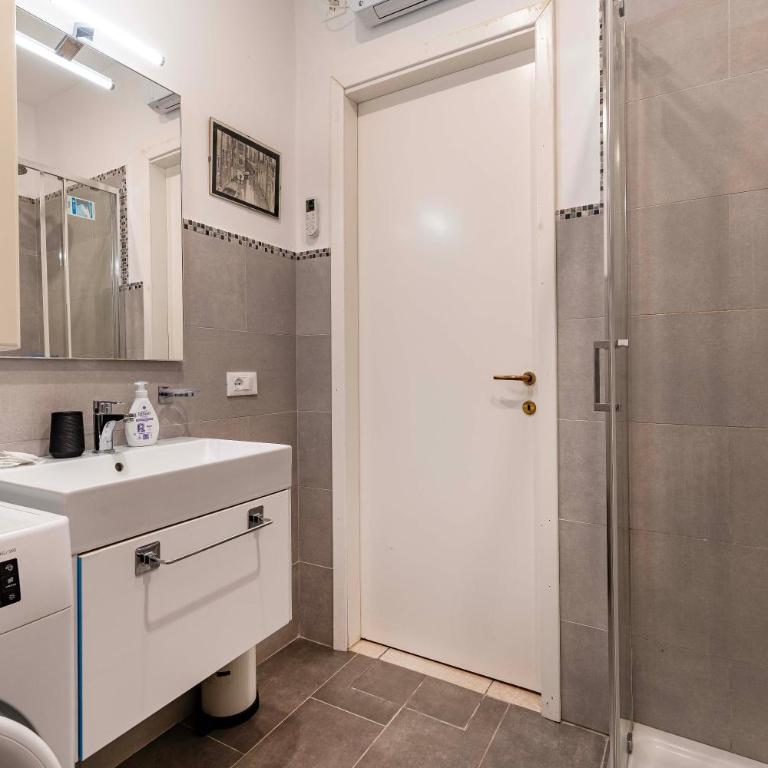  - Room #1713783901 - 13