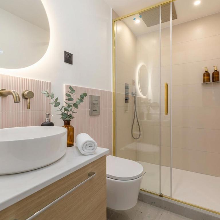 PoeticStay - Opera - Hanovre - Room #1152244918 - 5