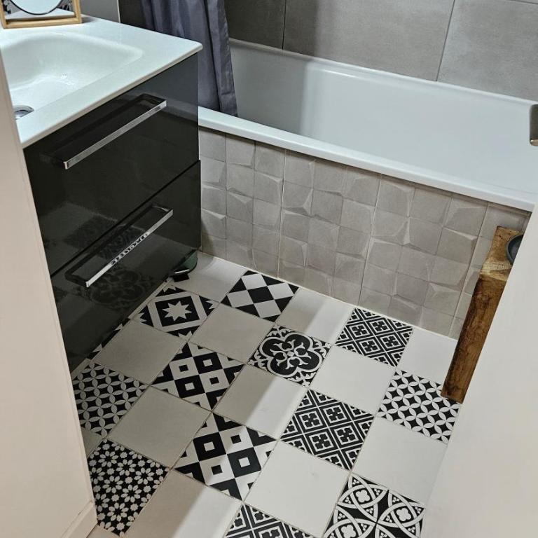 Bordeaux centre - Charmant T2 - Appartement Supérieur - Vue sur Ville - 7