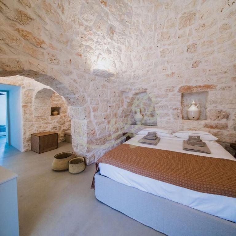  - Room #1713792701 - 5