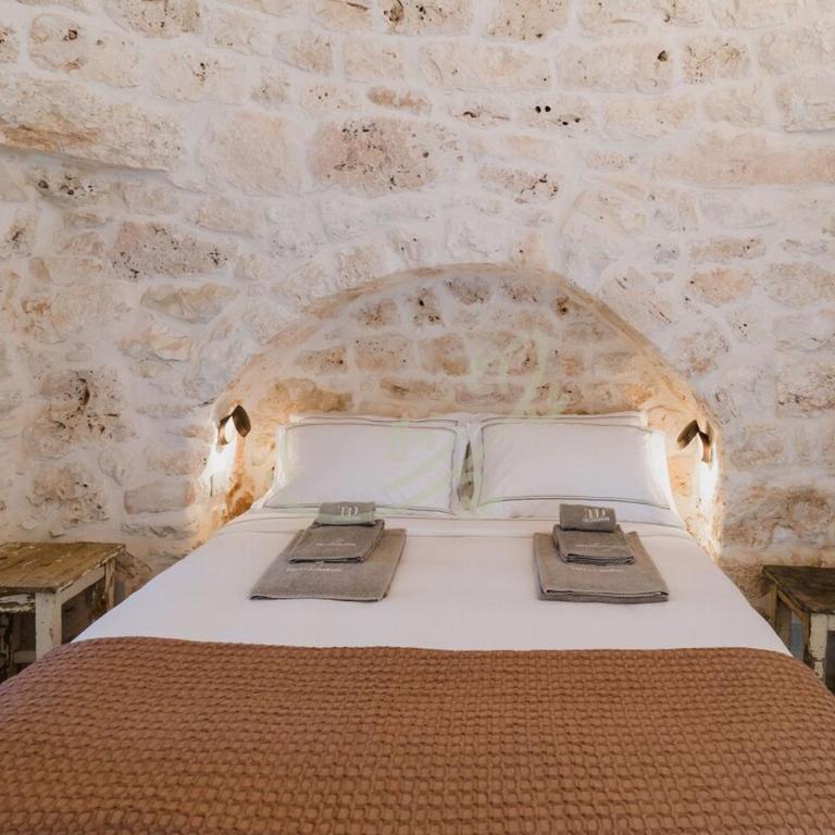  - Room #1713792701 - 6