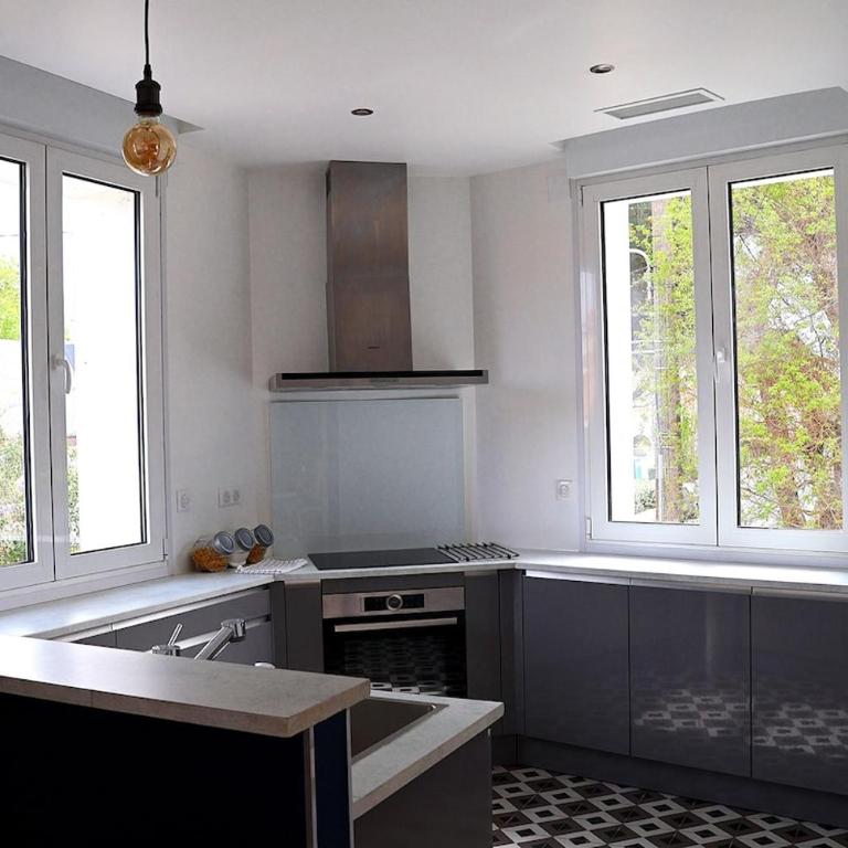100m from Arcachon Beach Spacious 100m2 Apartment with Parking and Air Conditioning - Apartamento - 22