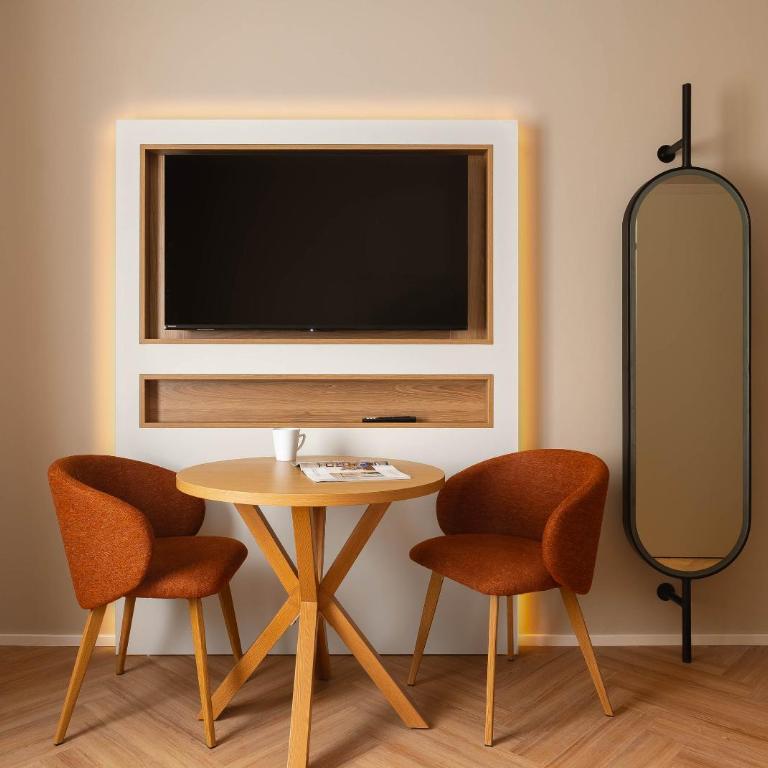 Limehome Linz Urfahr - Zimmer mit Queensize-Bett - 4