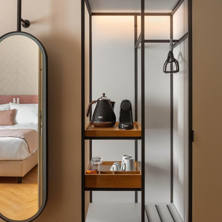 Limehome Linz Urfahr - Zimmer mit Queensize-Bett - 3