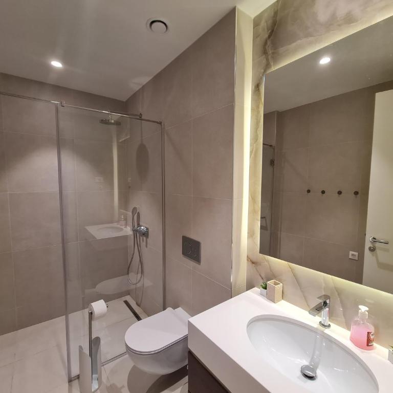  - Room #1713798801 - 7