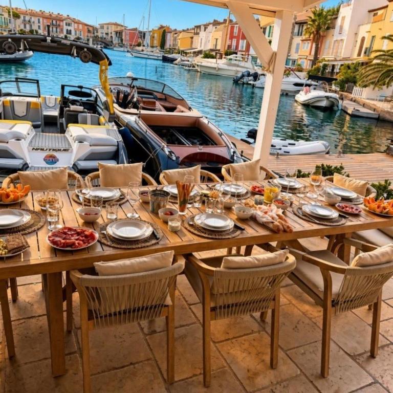 Villa d'exception avec jardin et piscine sur le port - Villa - Côté Plage - 1