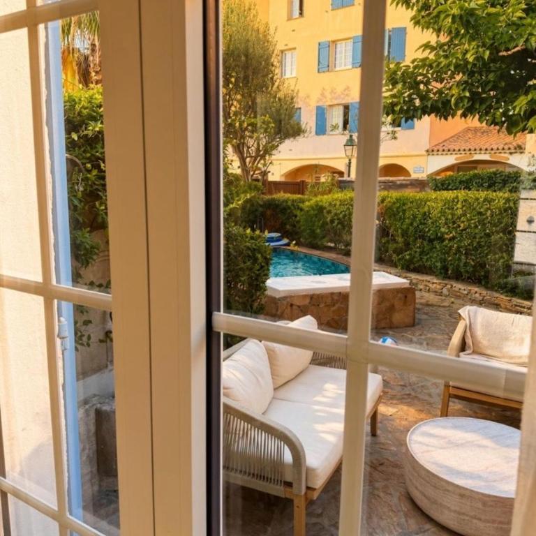 Villa d'exception avec jardin et piscine sur le port - Villa - Côté Plage - 8