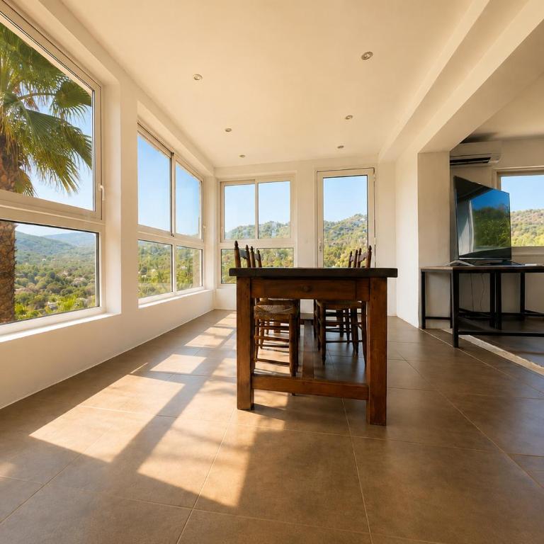 Vue panoramique, appartement 3 chambres, 10 personnes golfe Saint-tropez 116m2 - Appartement - 2