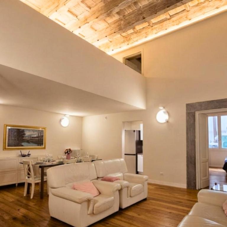 Eleganza e convivialità in centro, vista Duomo per gruppi e famiglie - Three-Bedroom Apartment - 9