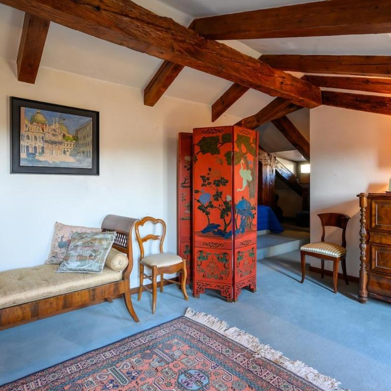  - Room #1713810301 - 11