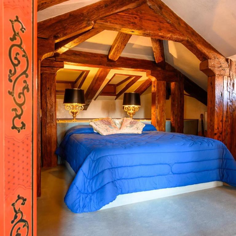  - Room #1713810301 - 16