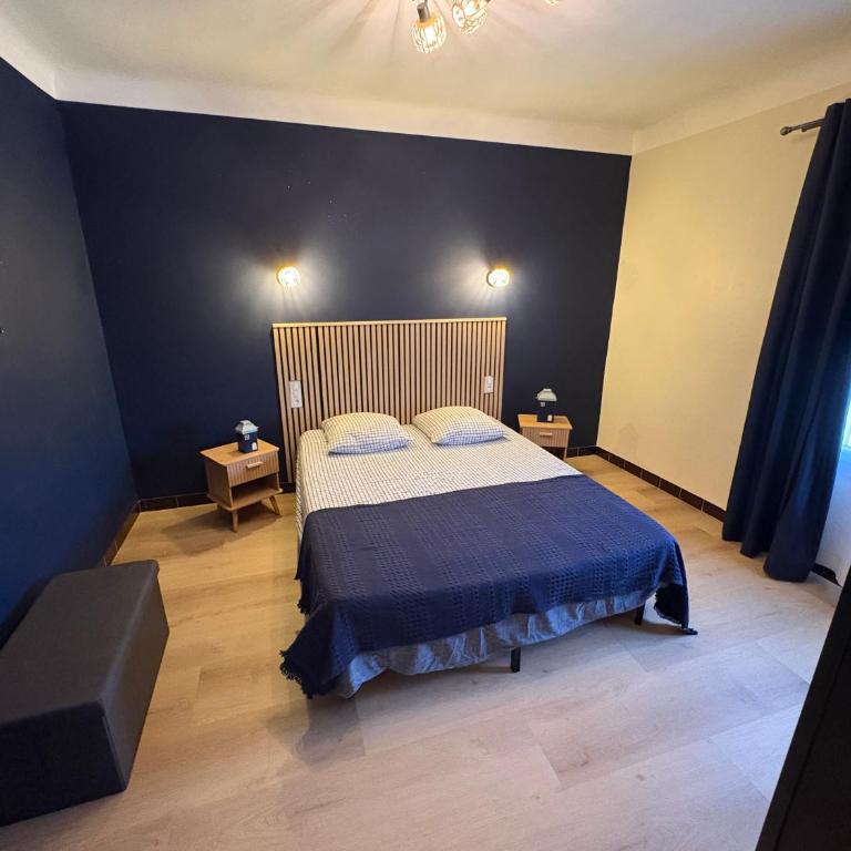APPARTEMENT TOUT CONFORT AVEC PARKING FERMÉ - Appartement - 22